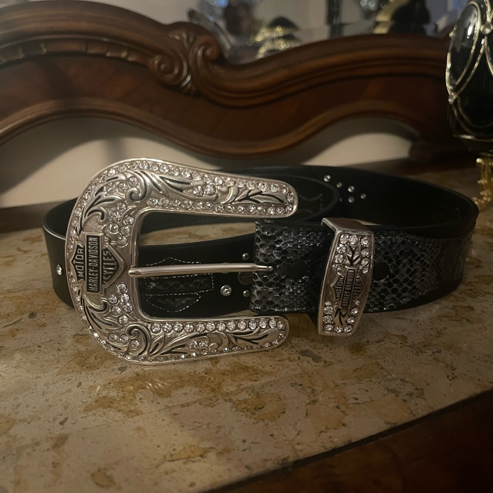 Harley-Davidson Black Leather Belt with Silver Tip